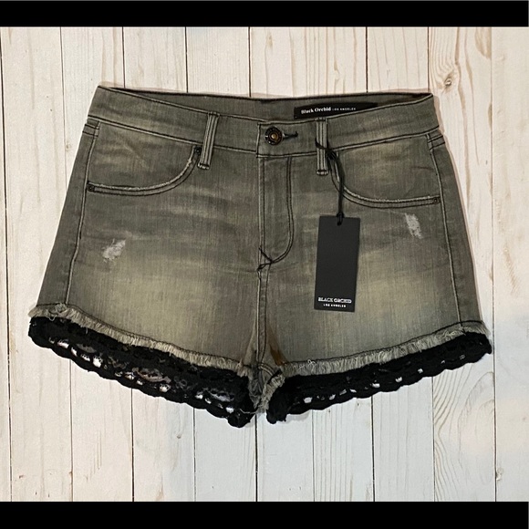 Black Orchid Grey Denim Shorts Lace Trim Sz 26 NWT - Picture 1 of 2